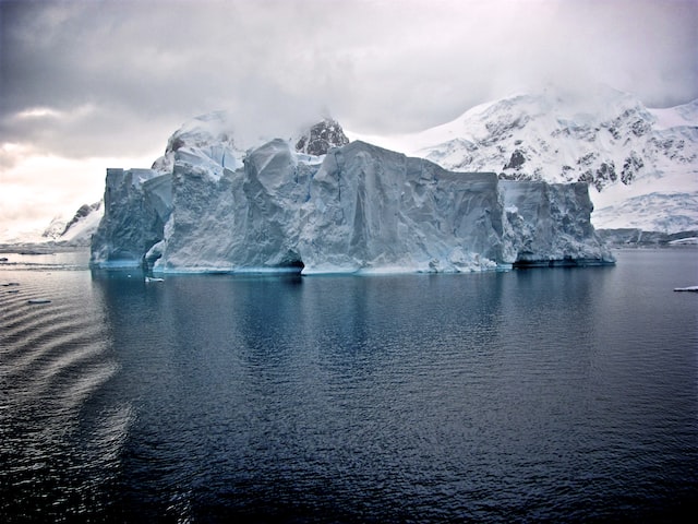 Remote place - deception island 