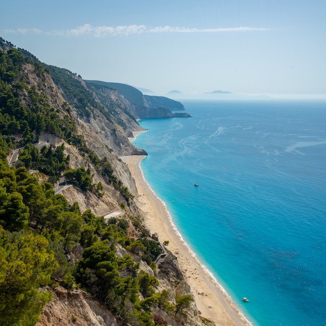 Personality type: Are you a Beach or a Mountain lover?