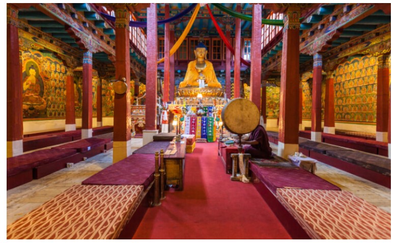 Sitting area Spituk Monastery 