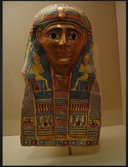 Example of a mask used in the process of mummification 